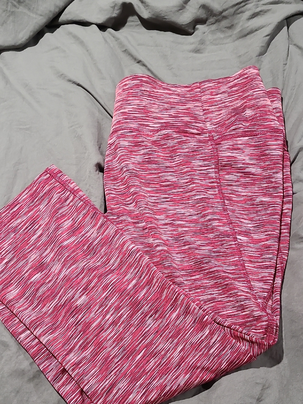 Livi Maroon/Burgandy Space-Dye Capri Leggings 22/24